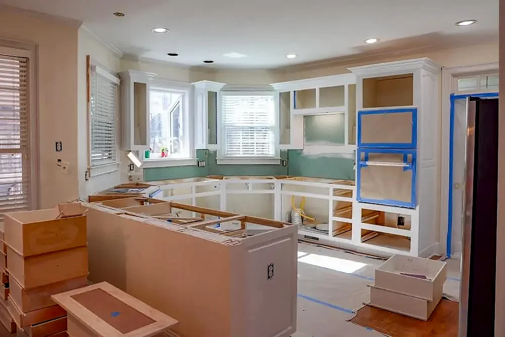 Cabinet maker